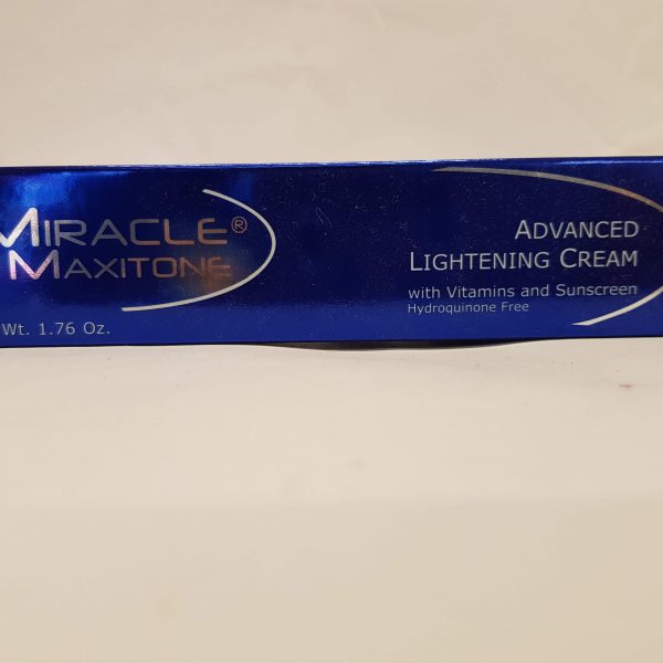 This Miracle Maxitone Advanced Lightening Cream with Vitamins and Sunscreen contains clarifying agents, It eliminates dark spots and over the longer term complexion becomes lighter and uniform. With its clarifying active agents, this new cream eliminates dark spots and keeps the skin smooth and moisturised. In the long term, the complexion becomes Iighter and uniform.